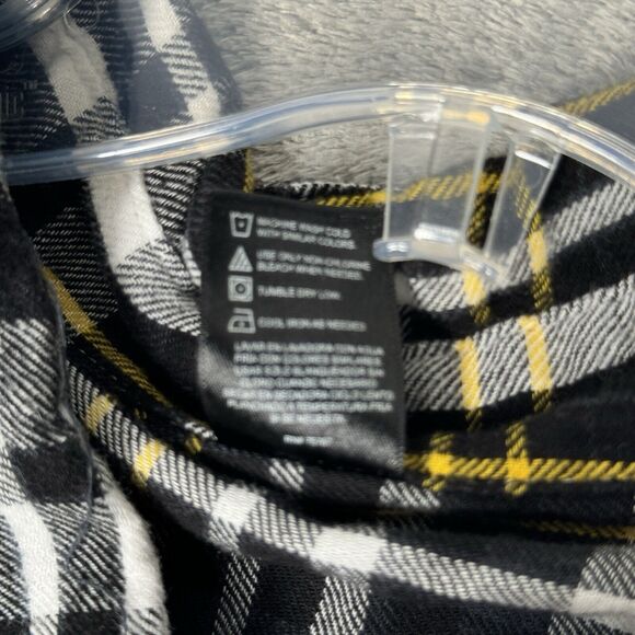 Pittsburgh Steelers Shirt Womens Medium Black Yellow Button Up NFL‎ Team Apparel - Picture 9 of 10